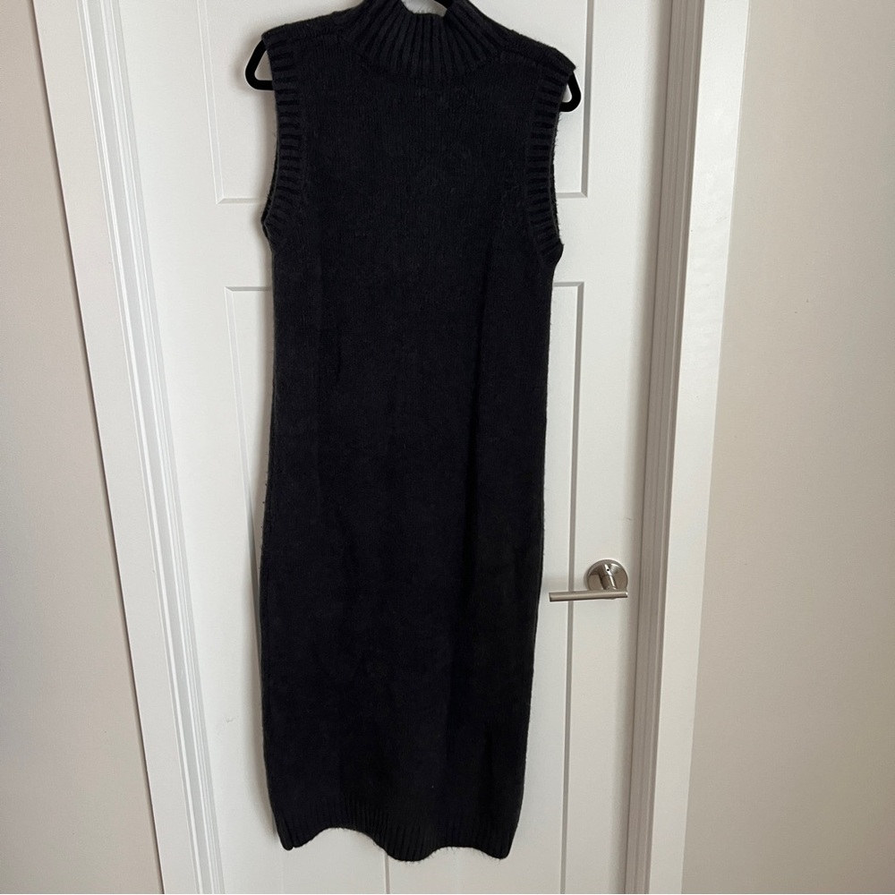 Zara knit sweater dress grey size medium midi length